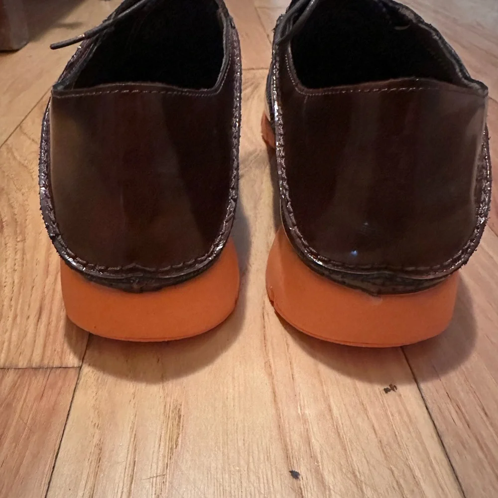 Hush Puppies Men's Dark Brown Oxfords with Vibram Soles